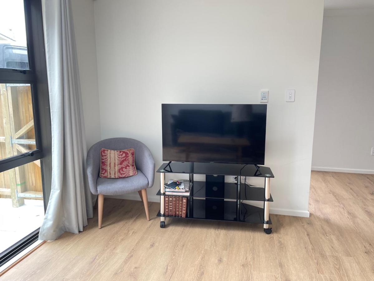 No Party Allowed, Entire Brand New 3 Bedroom Townhouse, Free Unlimited Fibre Wifi And Free Parking Wellington Eksteriør billede