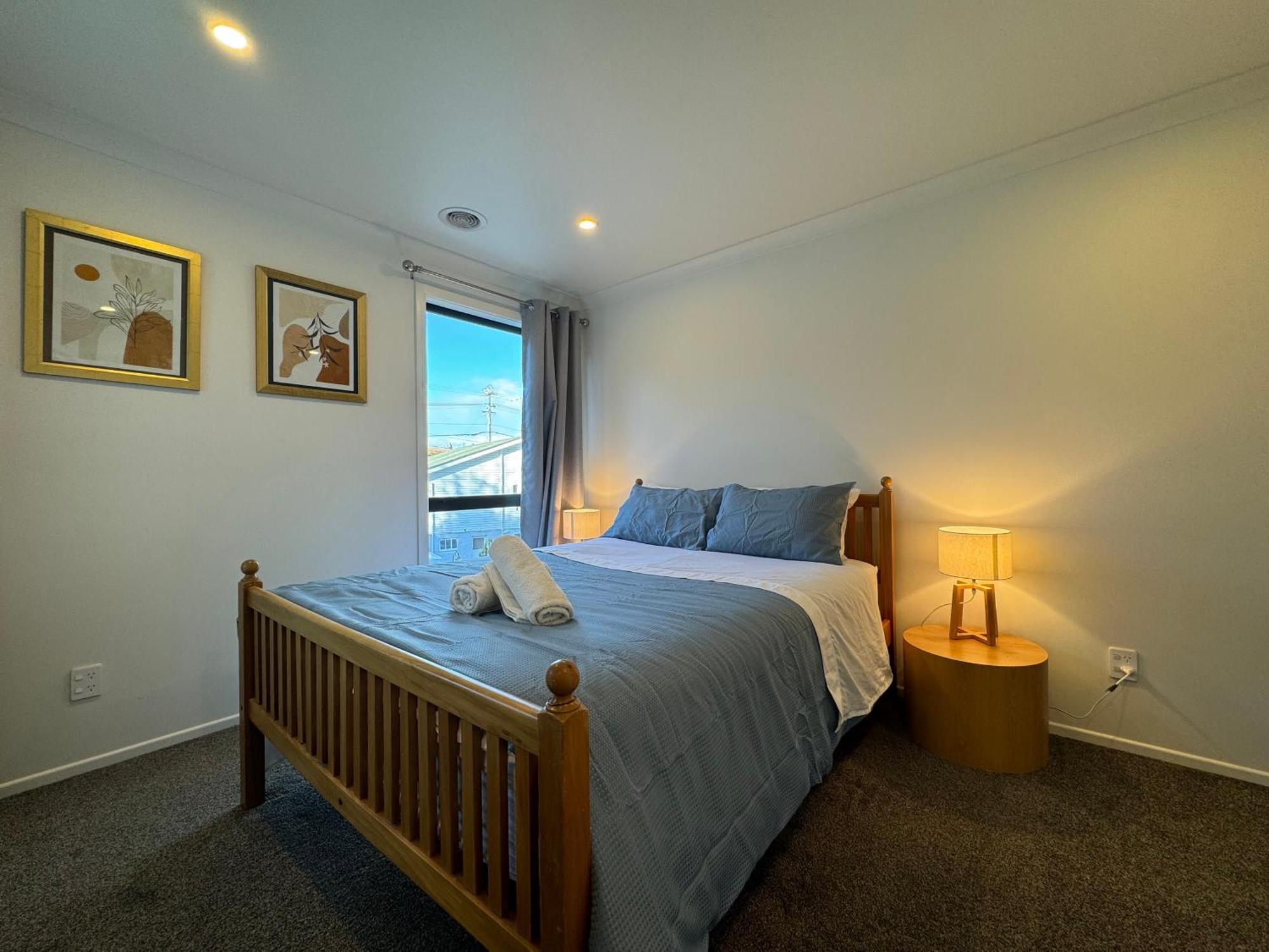 No Party Allowed, Entire Brand New 3 Bedroom Townhouse, Free Unlimited Fibre Wifi And Free Parking Wellington Eksteriør billede