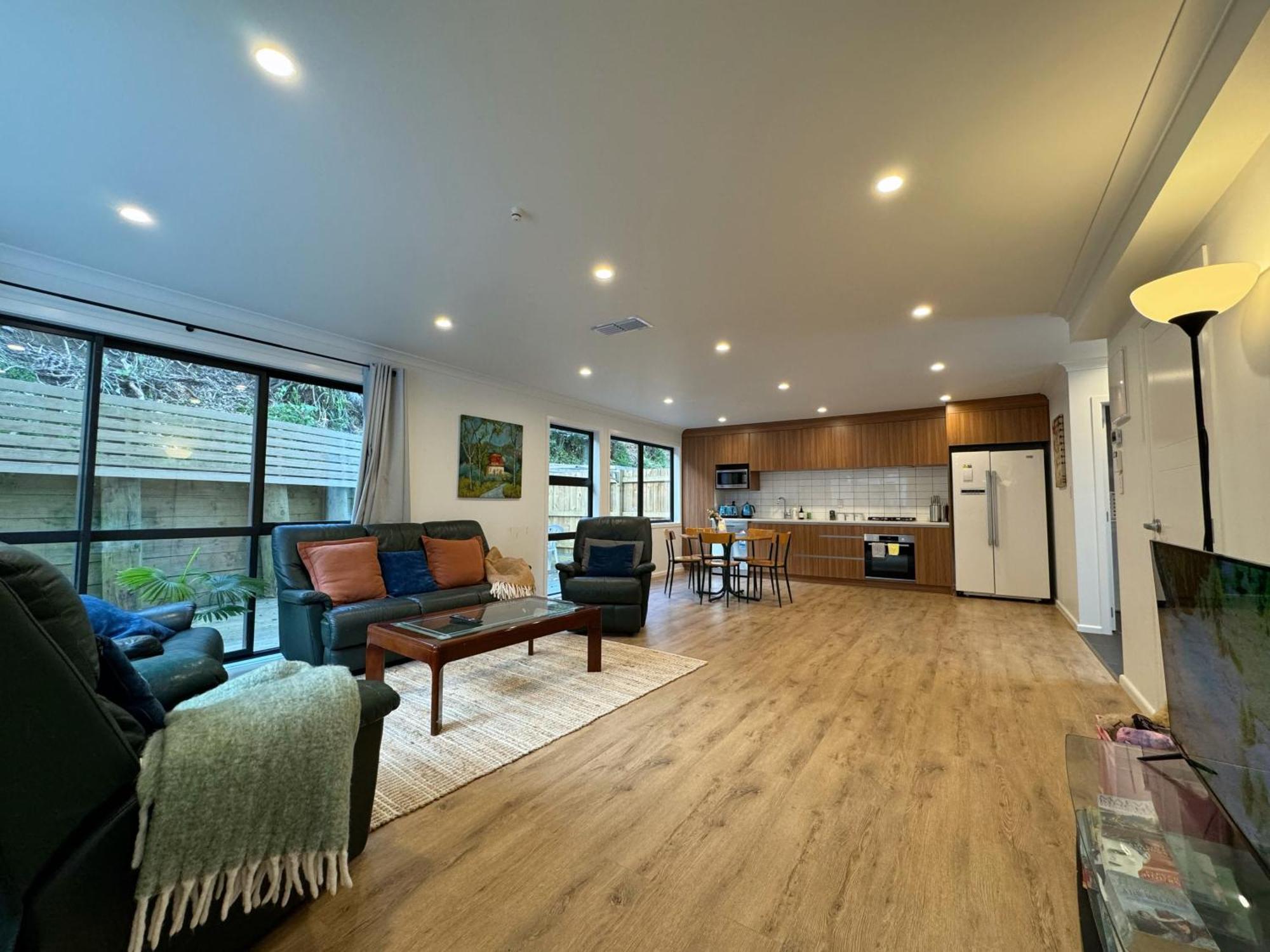No Party Allowed, Entire Brand New 3 Bedroom Townhouse, Free Unlimited Fibre Wifi And Free Parking Wellington Eksteriør billede