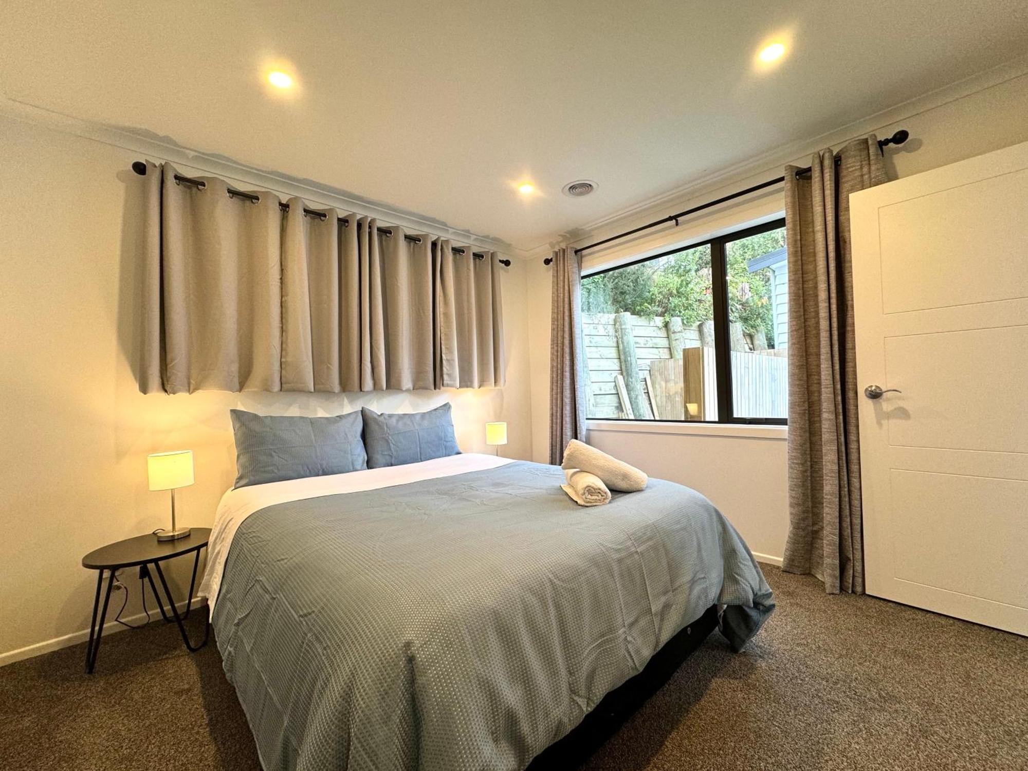 No Party Allowed, Entire Brand New 3 Bedroom Townhouse, Free Unlimited Fibre Wifi And Free Parking Wellington Eksteriør billede